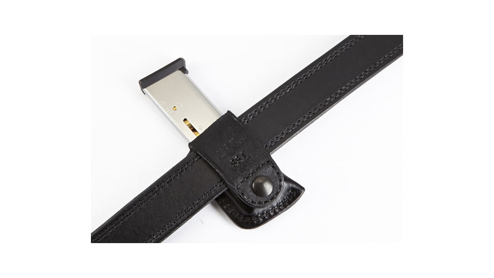Wilson Combat Single Snap Magazine Pouch, 1911, Right Hand, 1.5in Belt, Black Leather SS1BLR15