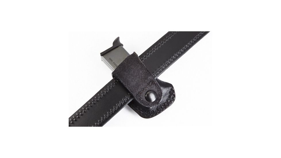 Wilson Combat Single Snap Magazine Pouch, ADP, Right Hand, 1.5in Belt, Black Leather SS4BLR15