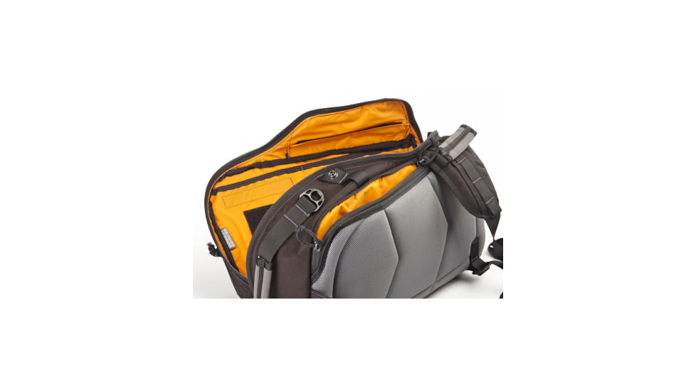 Wilson Combat Vanquest Javelin 2.0 Vslinger Right-Shoulder Slingpack, Black 789BR
