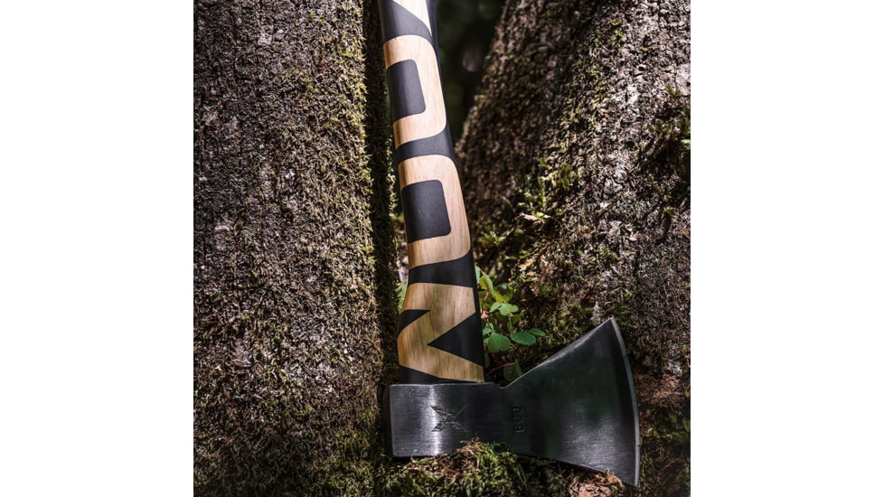 WOOX VOLANTE Axe, Carbon Steel Blade, Black Hickory, Black/Wood, BU.AXE002.01