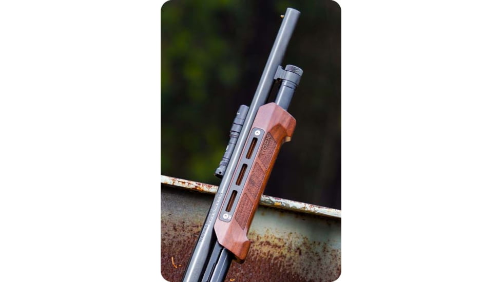WOOX Gladiatore Shotgun Forend - 6 3/4in Action Tube, Mossberg 500/590, Walnut, SHFRN01201