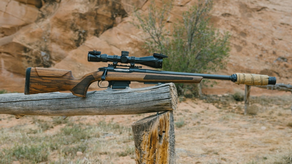 WOOX Elegante Hybrid Precision Ruger American Rifle Gen 2 Wood Rifle Stock w/Integrated Mini-Chassis, Right Hand, Short Action, High Grade Walnut/Brown, SH.GNS075.04