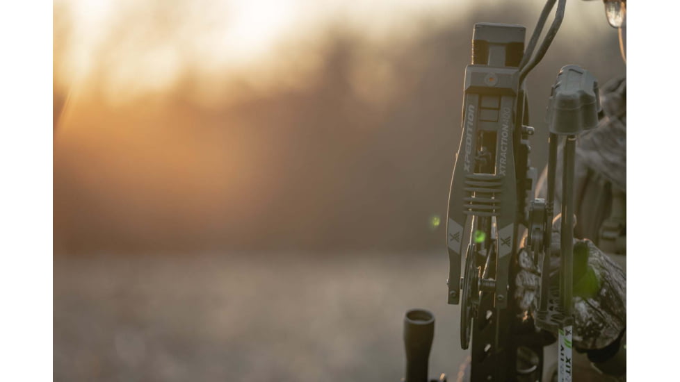 Xpedition Archery Xpedition Xtraction 400 Sig BDX Crossbow Package