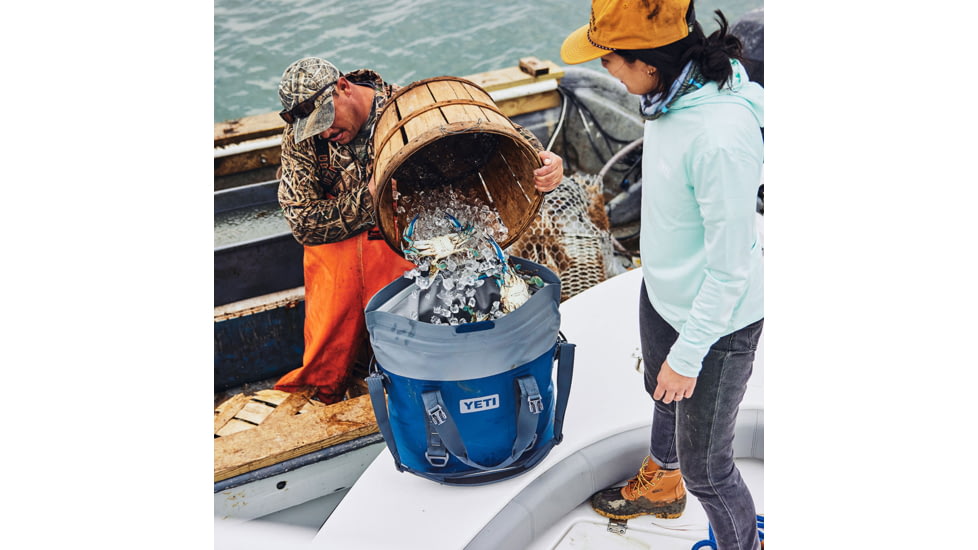 Yeti Hopper M30 Soft Cooler, Big Wave Blue/Navy, 30 Liter, 18060131395