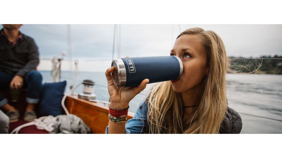Yeti Rambler 18oz Bottle, Navy, 2107106011