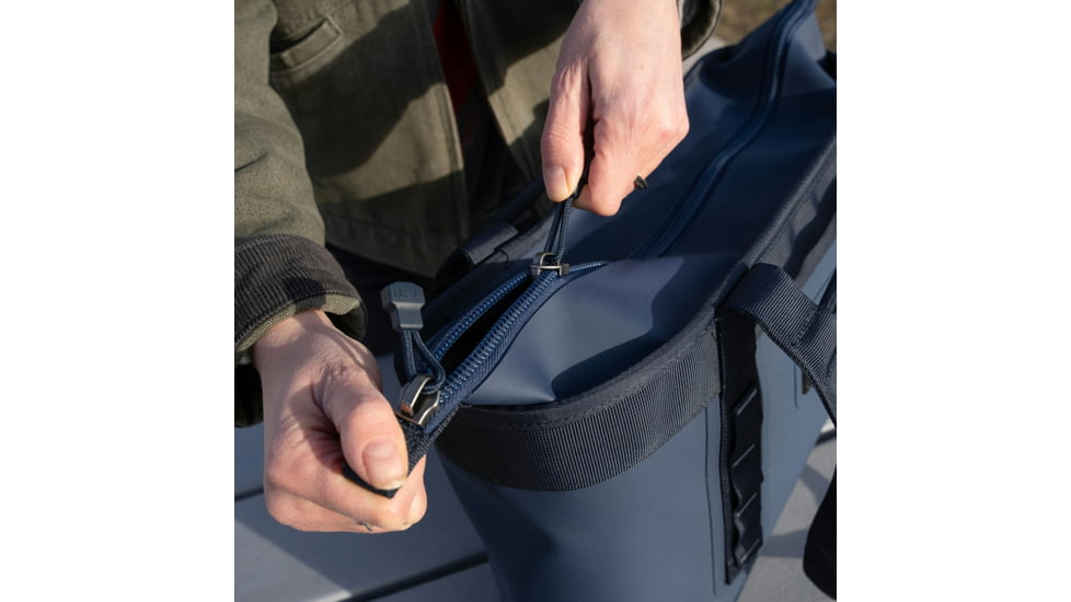 Yeti Camino Zip Carryall 12L Tote Bag