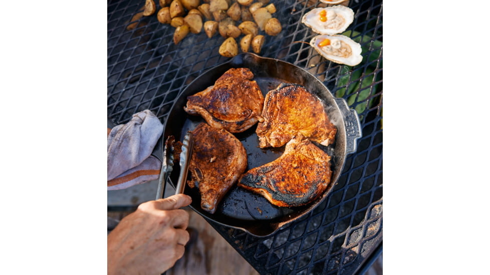 Yeti Carbon Steel Skillet 12