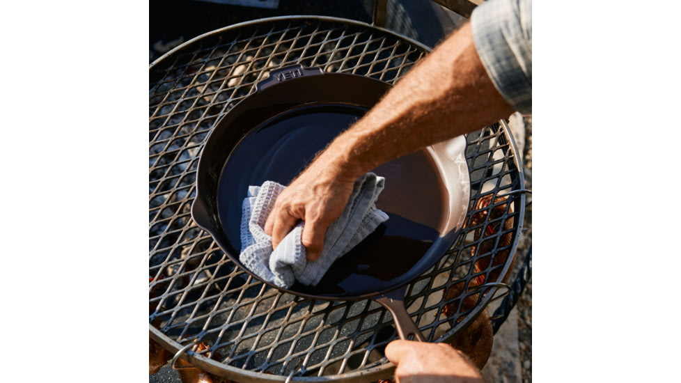 Yeti Carbon Steel Skillet 12