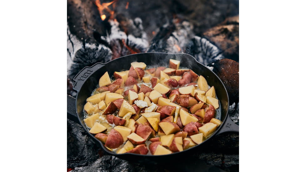 Yeti Carbon Steel Skillet 12
