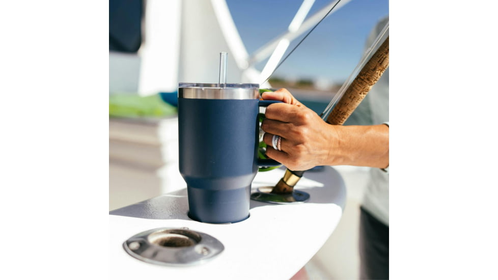 Yeti Rambler 35 oz Mug 2.0 w/Straw Cap