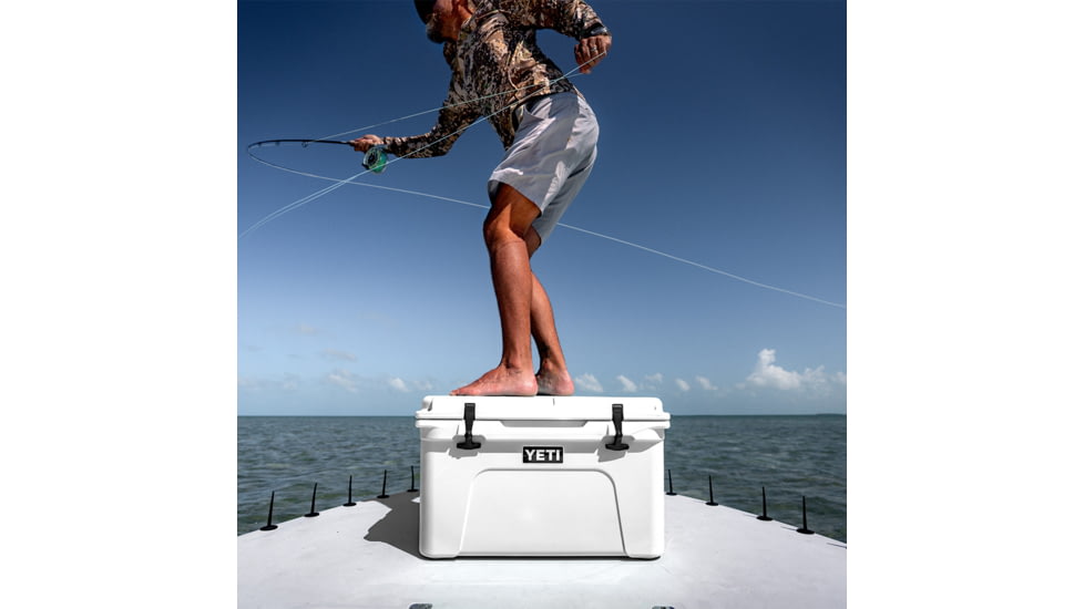 Yeti Tundra 45 Quart Hard Cooler