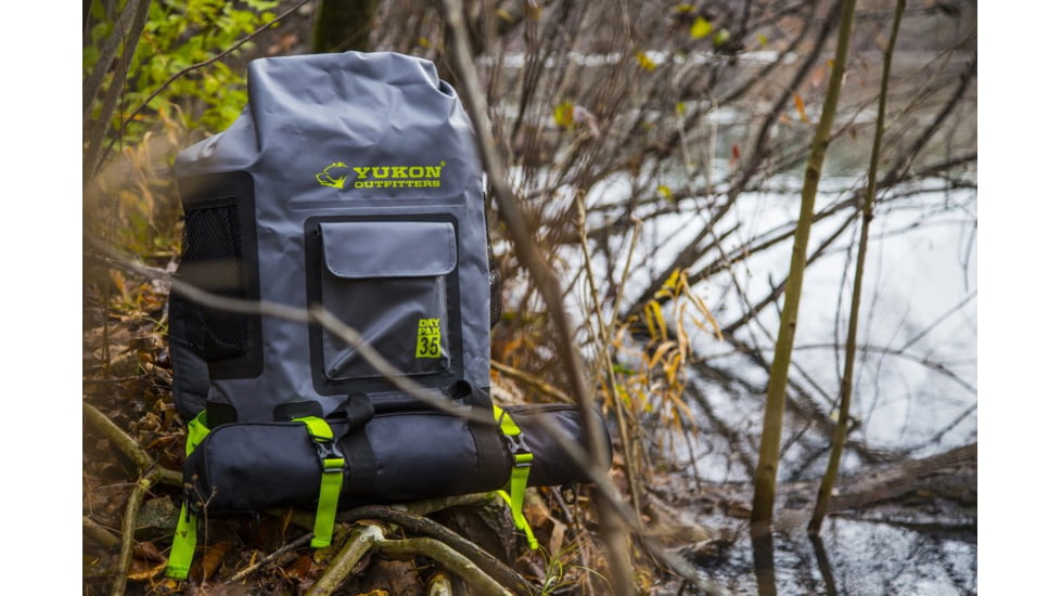 Yukon Outfitters Surfside Dry Pack 35L, Grey/Hyper Green, MGSDP003