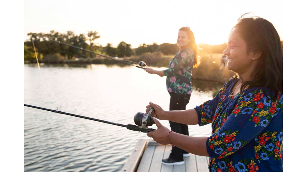 Zebco 33 Lady Camo 2 Piece Medium Spincast Combo 10lb, 6ft, 33LCAMO602MA.NS4