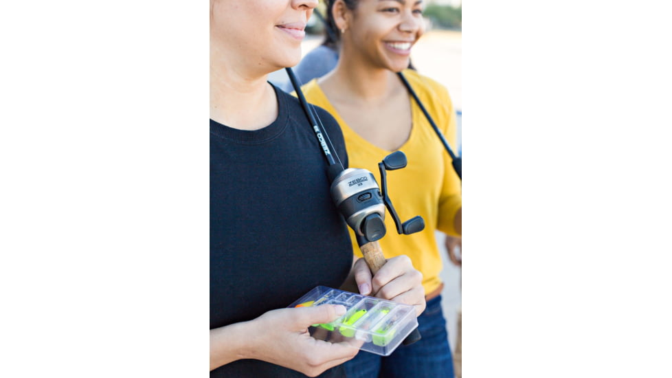 Zebco 33 With 2 Piece Medium Rod Pkg Combo 10lb, 5ft 6in, 3490N.BP4