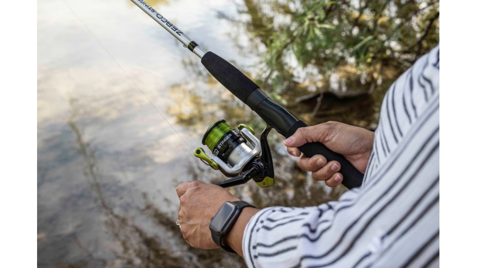 Zebco Stinger Spinning Reel and Rod Combo, 7ft 2-PC Fiberglass Pole, EVA Rod Handle, SZ 30 Reel, Changeable Righ/Left Retrieve, Built-In Hook Keeper, Silver/Black, SSP30702MA.NS3