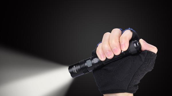 flashlight with tail cap switch