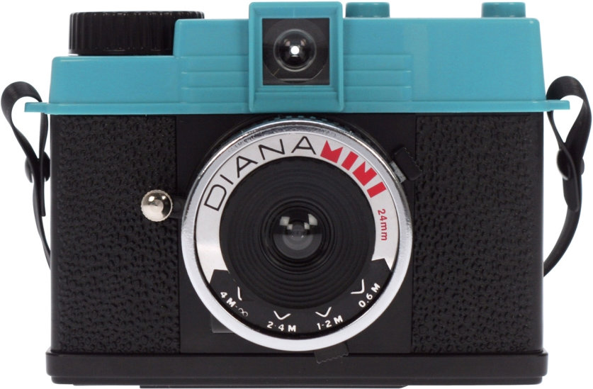 Lomography 35mm Diana Mini Cameras with or no Flash |
